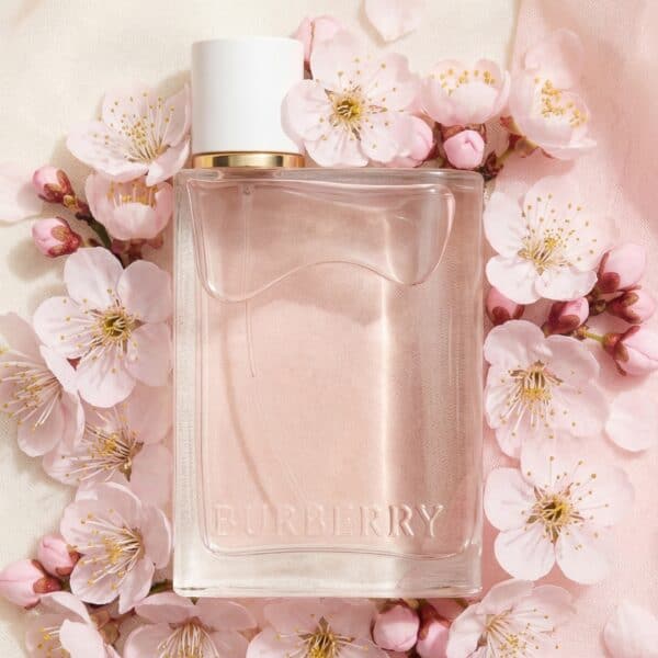 3 Burberry Her Blossom
