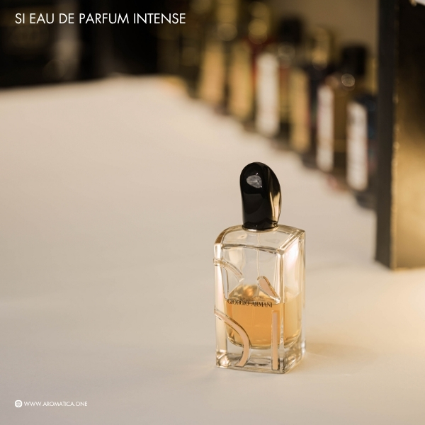 Giorgio Armani Si Eau de Parfum Intense