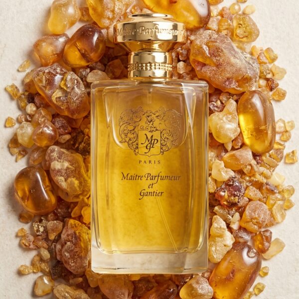 10 Maître Parfumeur et Gantier Ambre Précieux