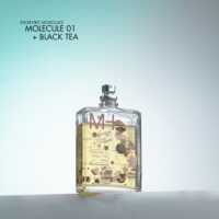 Escentric Molecules Molecule 01 + Black Tea Escentric Molecules Molecule 01 + Black Tea